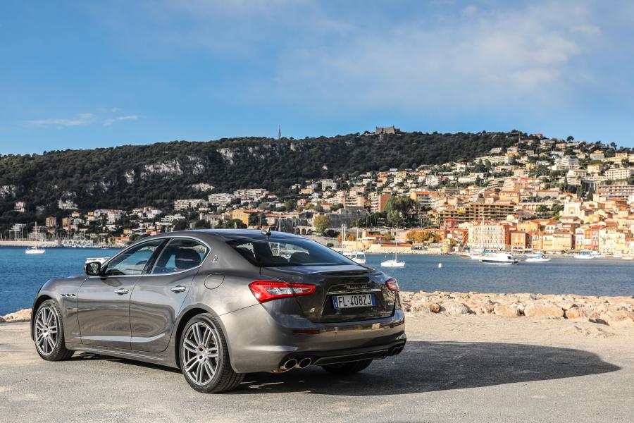  Maserati Ghibli S GranLusso 2017 года  (фото 23 из 45)
